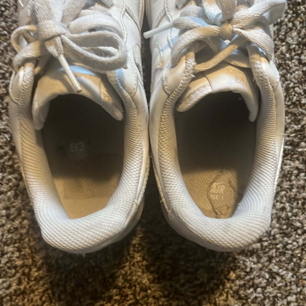 Nike Air Force 1 Shoes - Picture 7 of 9